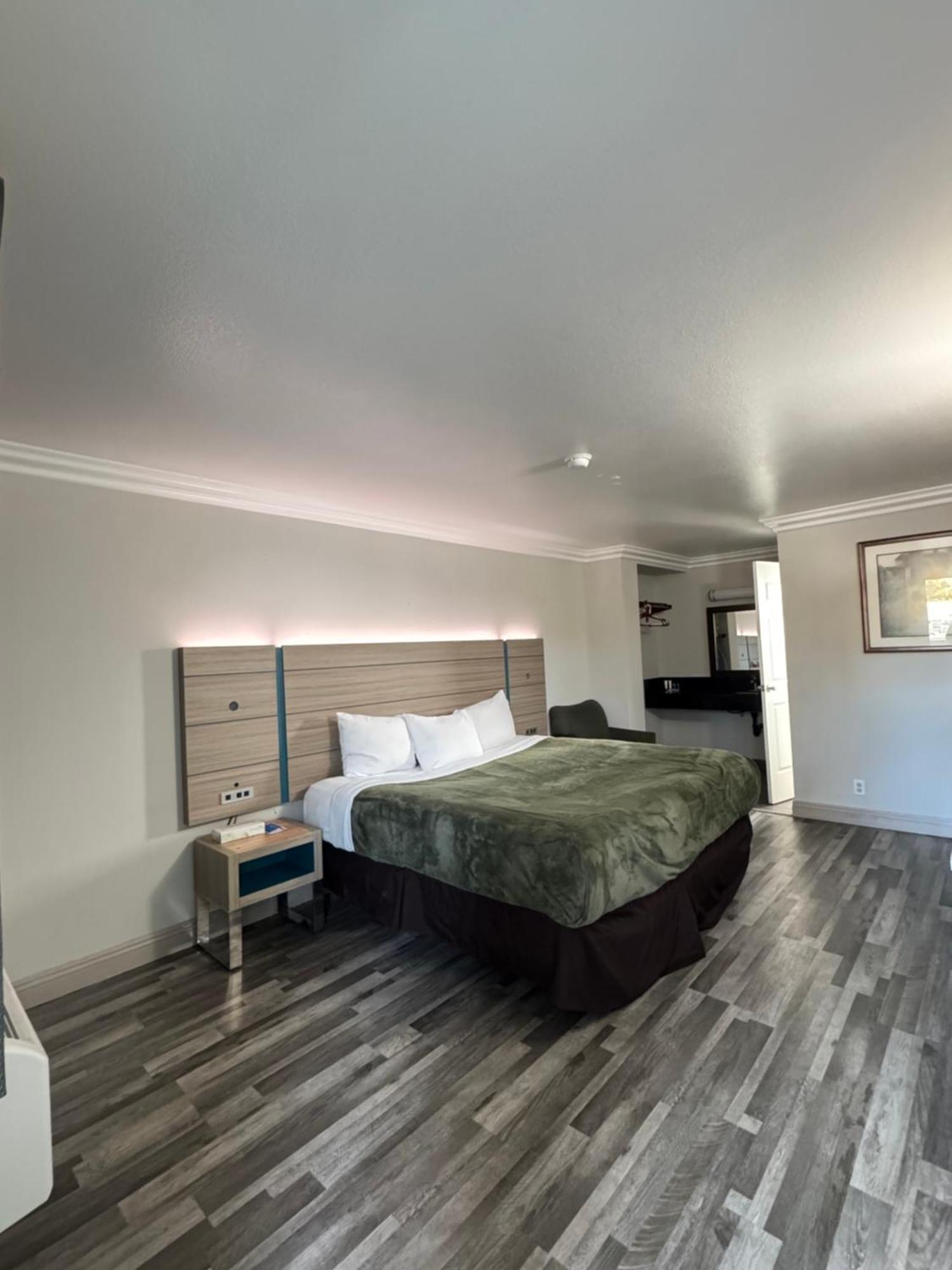 Rodeway Inn Вентура Экстерьер фото