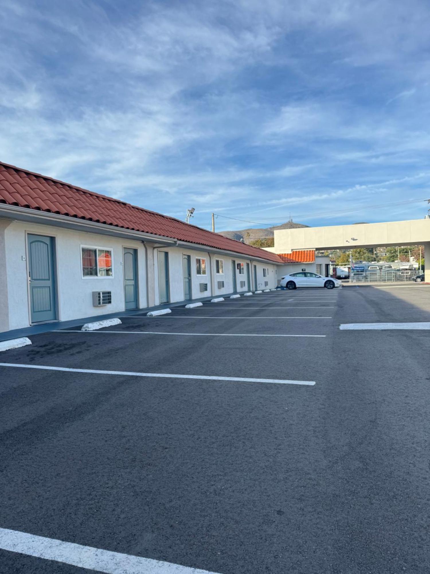 Rodeway Inn Вентура Экстерьер фото